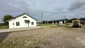 ПРОДАЖ УНІКАЛЬНОЇ НЕРУХОМОСТІ ПОРУЧ З МІСТОМ