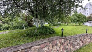 ПРОДАЖ ЗЕМЕЛЬНОЇ ДІЛЯНКИ В ЦЕНТРІ МІСТА